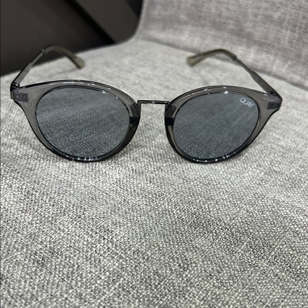 Quay Gotta Run Sunglasses